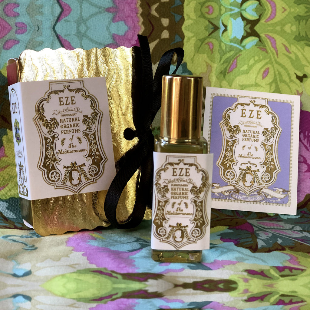 Eze is a natural, organic, cruelty-free blend of grounding labdanum and restful lavender, with rose geranium and jasmine for that calm, balanced and uplifted feeling