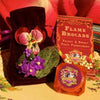 Black pepper, antique cinnamon, blood orange, tuberose, frangipani, oleander, Madagascar vanilla,Omani frankincense, sandalwood