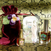 Three varieties of jasmine cast their spell in this sumptuous extrait de parfum.