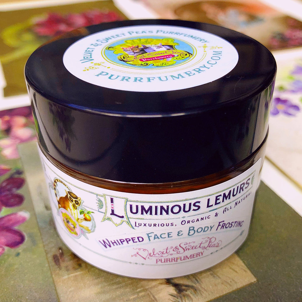 Ylang ylang, clove, carnation, and blood orange make up the natural treasures that are in this yummy Organic, natural, cruelty-free whipped body frosting.